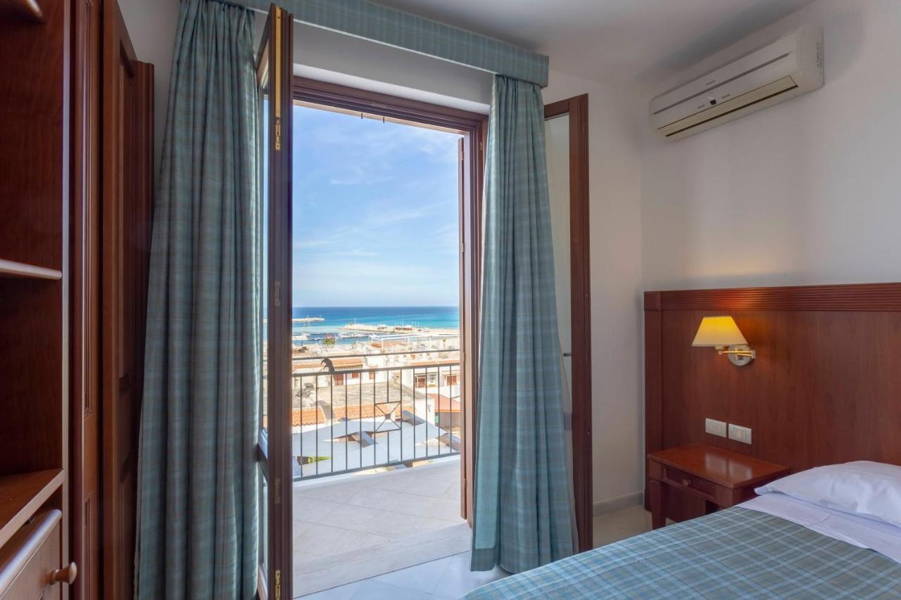 סן ויטו לו קאפו Albergo Auralba מראה חיצוני תמונה